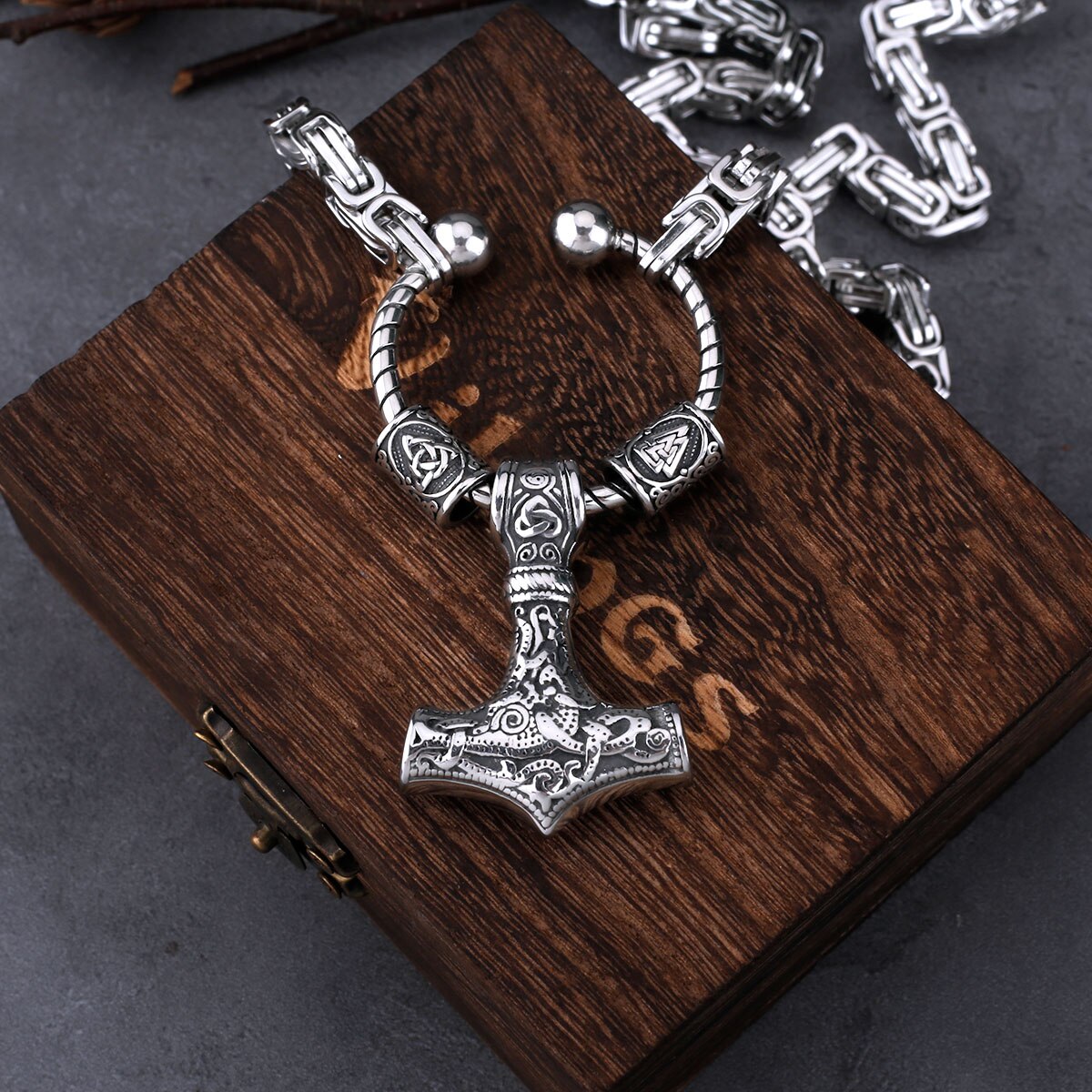 viking odins hammer pendant