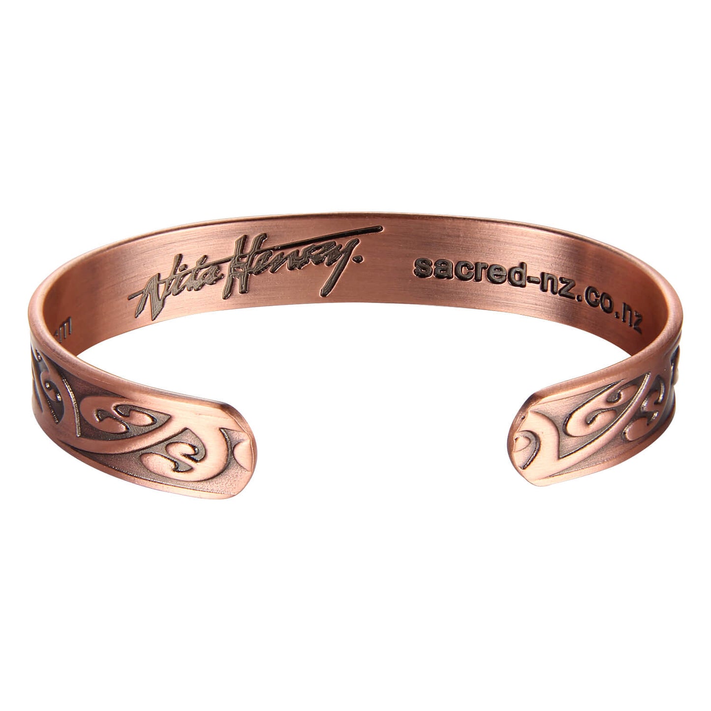 exclusive Māori copper band