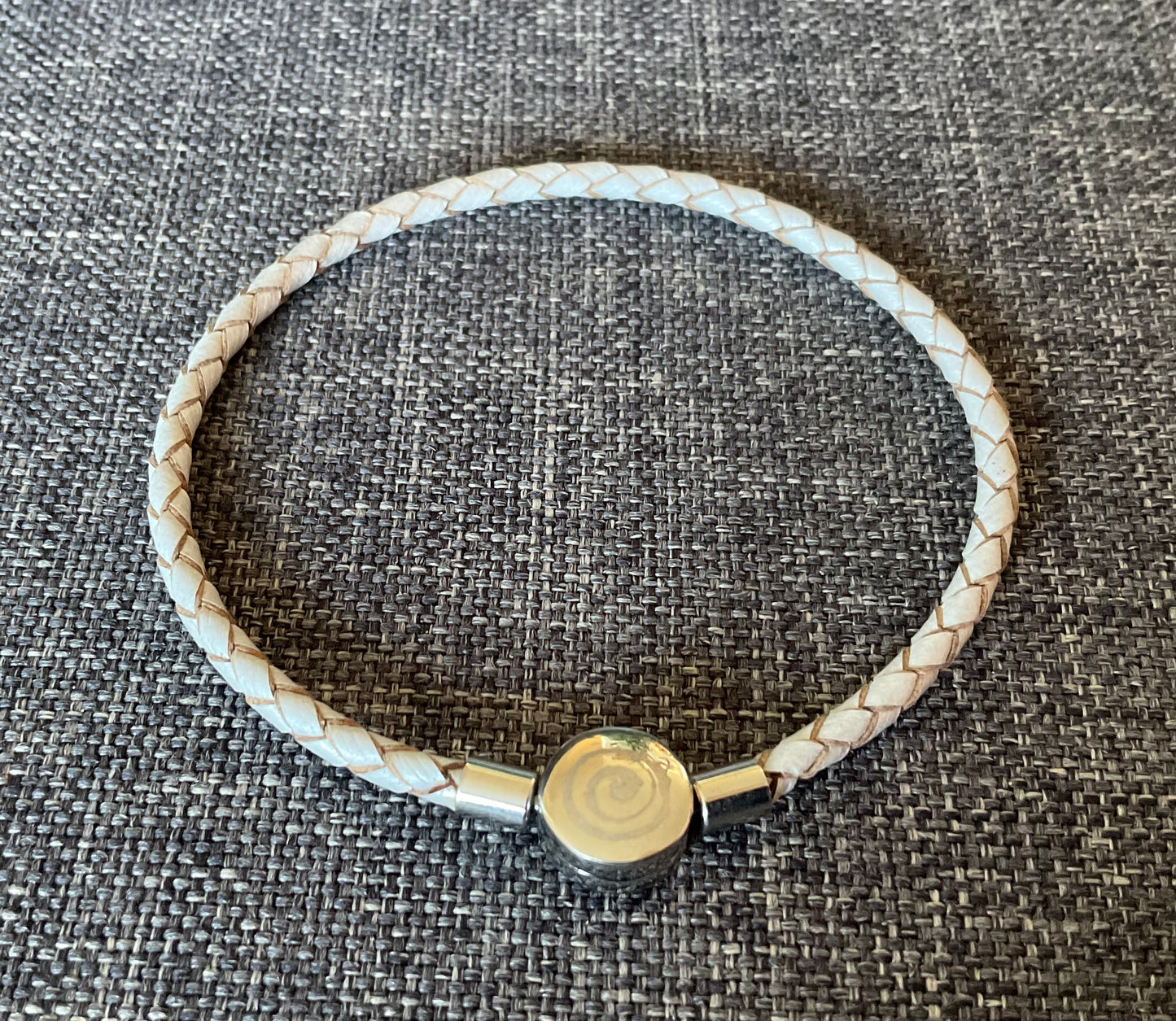 Leather Charm Bracelet 'Koru" (4mm)(No.3)