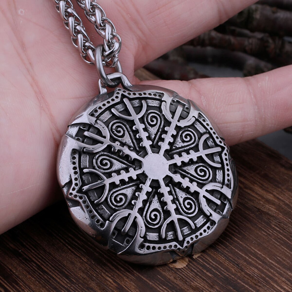 VP3 Viking calander pendant