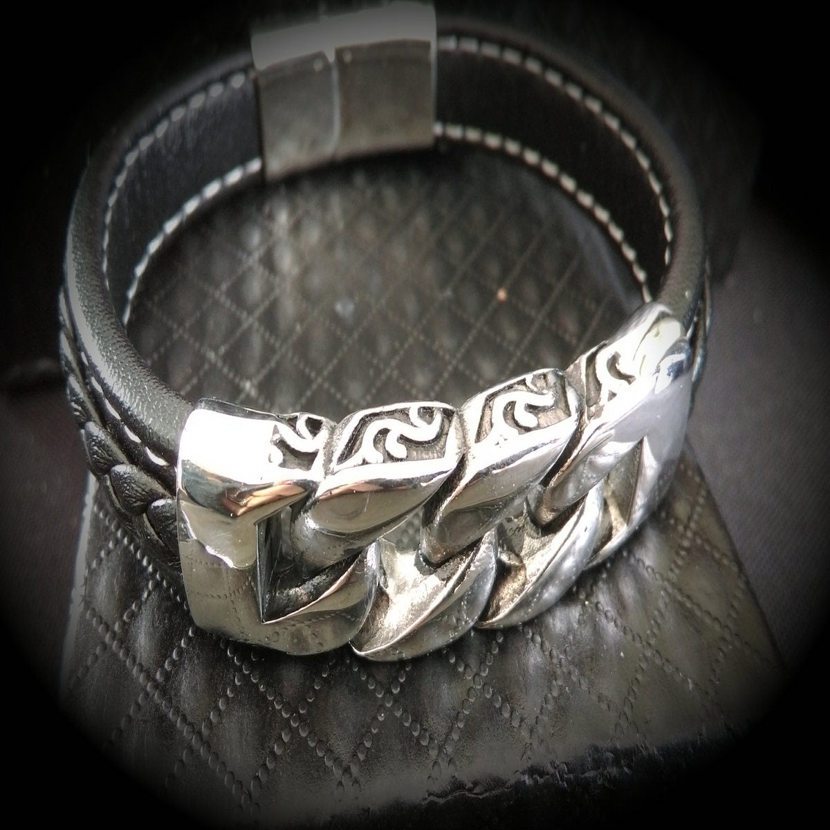 2122 Unisex Leather Band ‘Māori Weave’ (12mm)