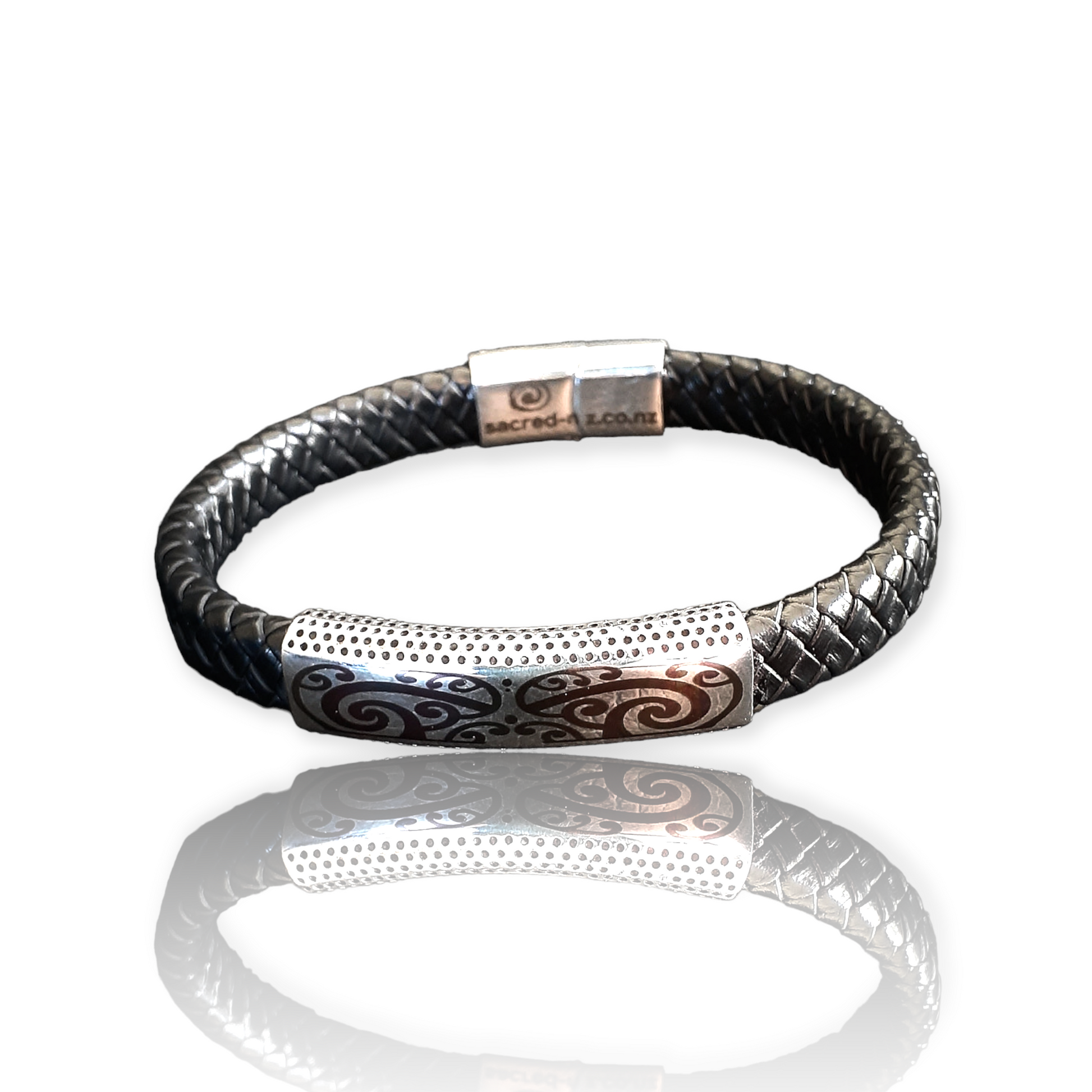 NZ unisex leather bracelet maori