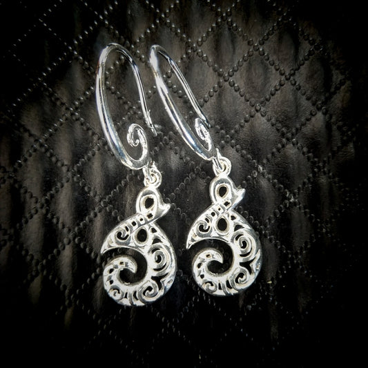 E04 Sterling Silver NZ Hook Earings