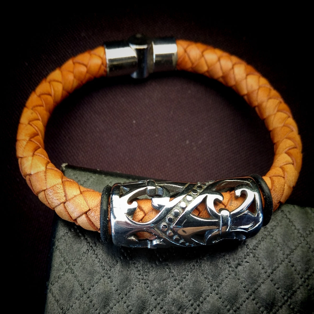 2006 Unisex Genuine Leather Band ‘Colonial Māori’ (8mm)