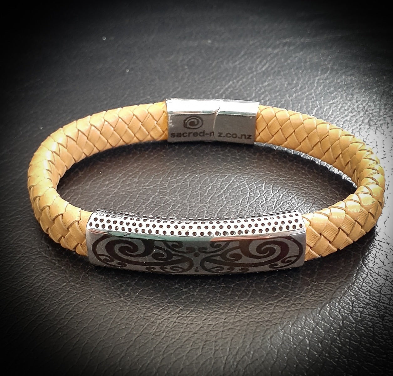 NZ Leather unisex Bracelet "NZ Warrior" 10mm