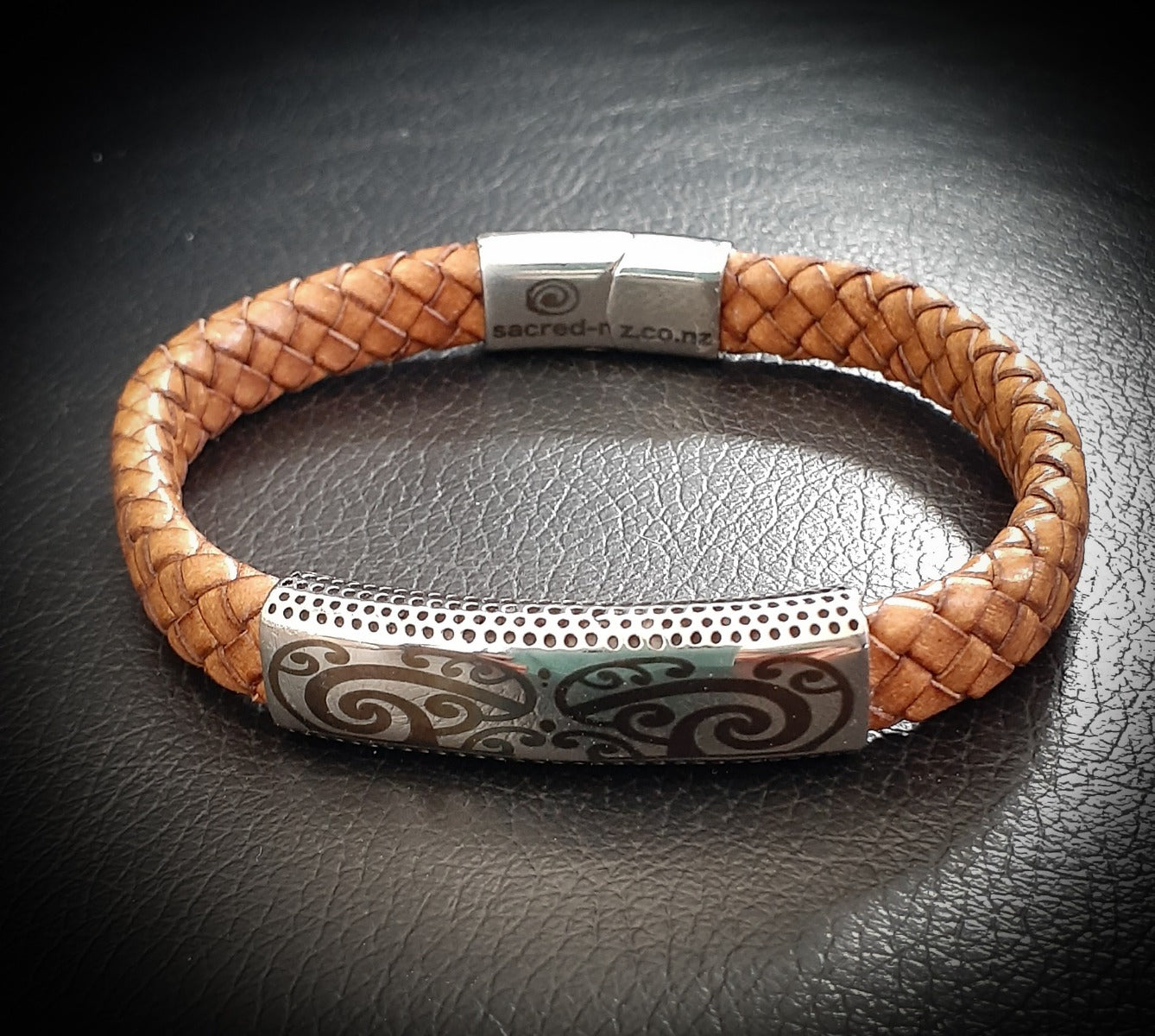 NZ Leather unisex Bracelet "NZ Warrior" 10mm
