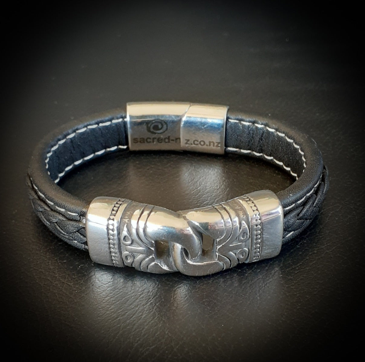 2102 NZ genuine leather unisex Band "Unity Twist"