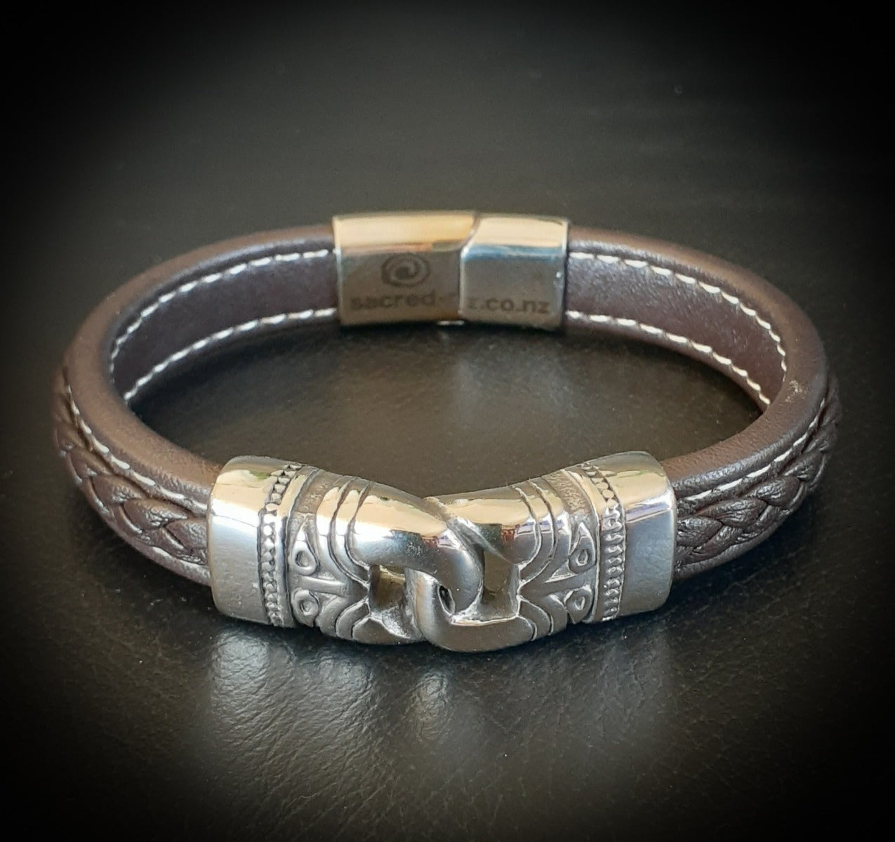 2102 NZ genuine leather unisex Band "Unity Twist"